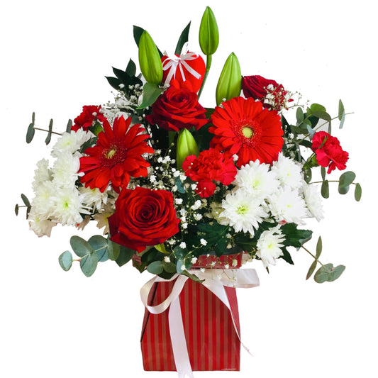 Large Valentines Mix with 3 Roses